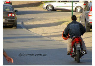 motociclista sin casco