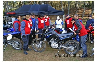 Se realizó un curso en Formación de Instructores en Manejo Seguro, brindado por Yahama Motor Agentina, para agentes de tránsito municipales. La Dirección de Tránsito tiene proyectado instalar en breve, una escuela de manejo. El objetivo de la campaña es ordenar el tránsito de motos y cuatriciclos en el casco urbano.