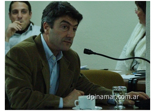 porretti en la sesion del hcd